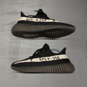Size 10 Adidas Yeezy Boost 350 V2 Low Oreo Black White Sneakers